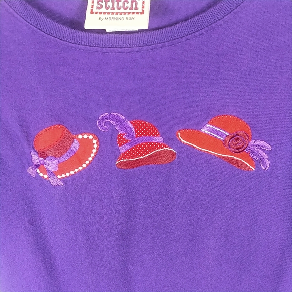 Top Stitch Purple Red Hat Tee Embroidered SZ M - Picture 2 of 6